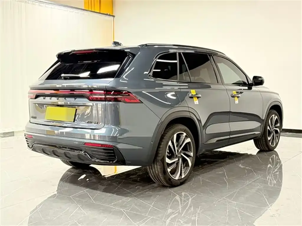 Geely Xingyue L — фото 3