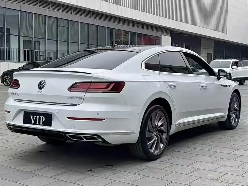 Volkswagen CC — фото 8