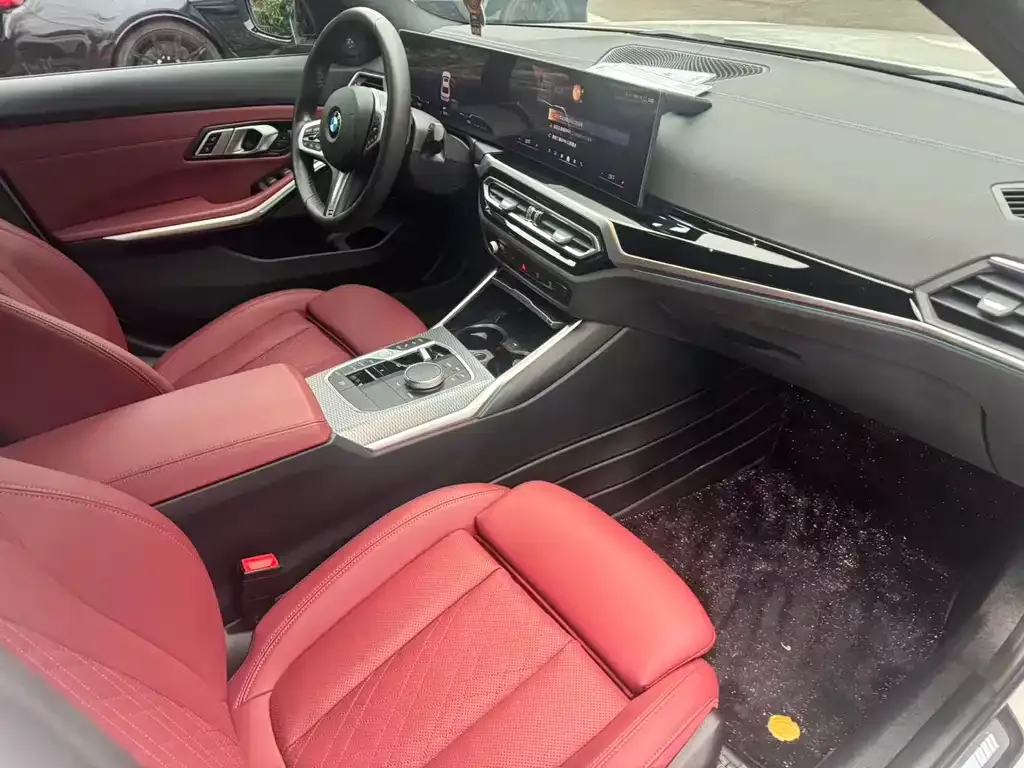 BMW 3 Series 2024 из CN, фото 3