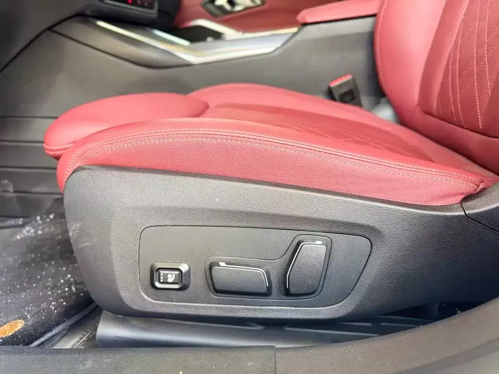BMW 3 Series 2024 из CN, фото 4