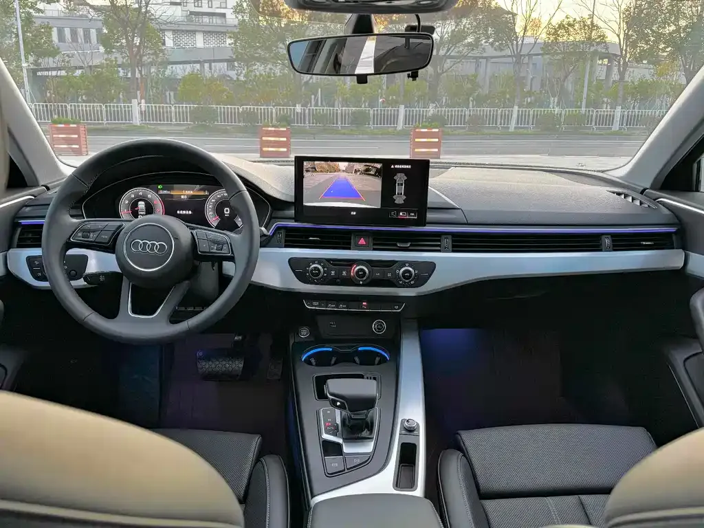 Audi A4L 2024 из CN, фото 9