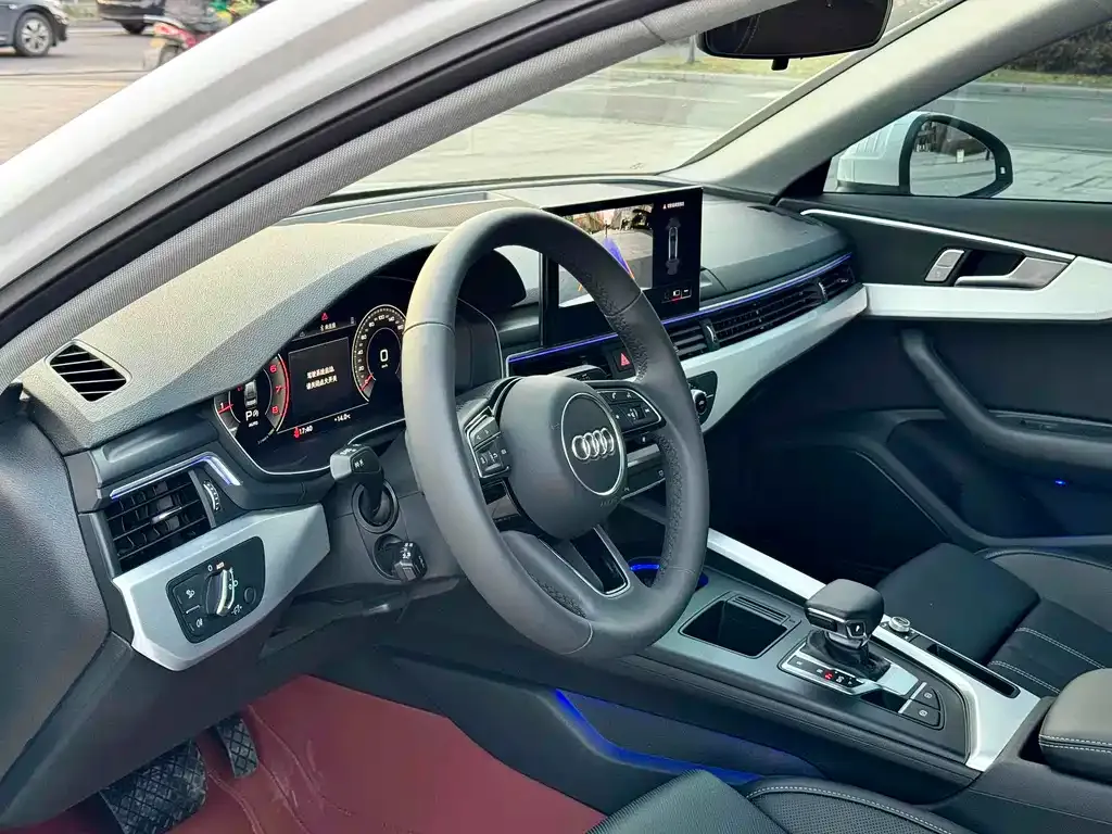 Audi A4L 2024 из CN, фото 2