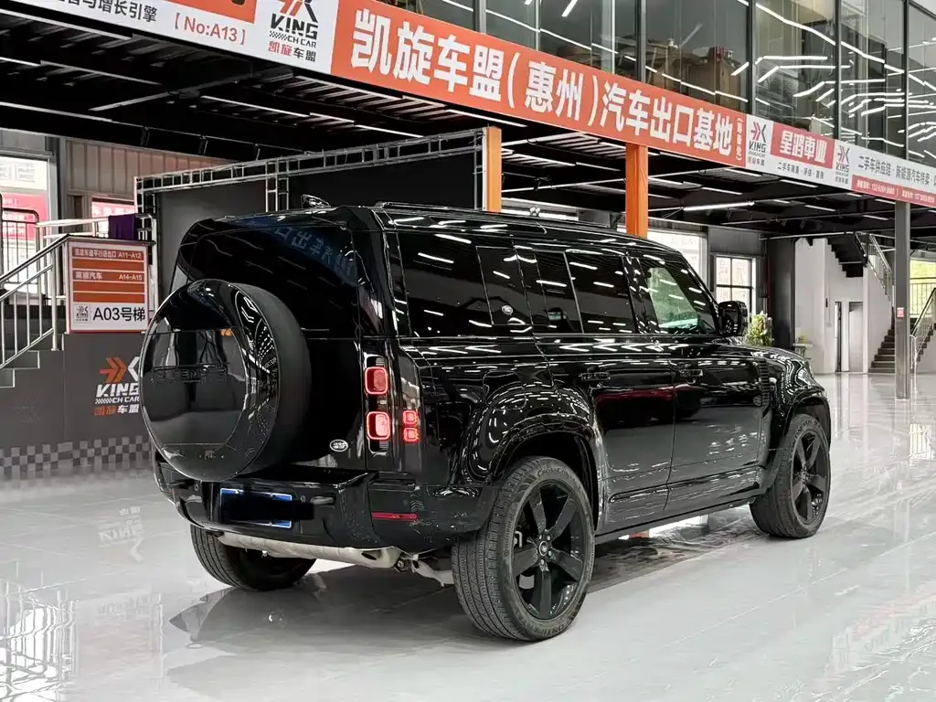 Land Rover Defender — фото 5