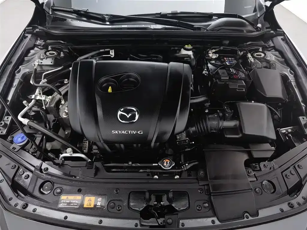 Mazda 3 Axela 2023 из CN, фото 9