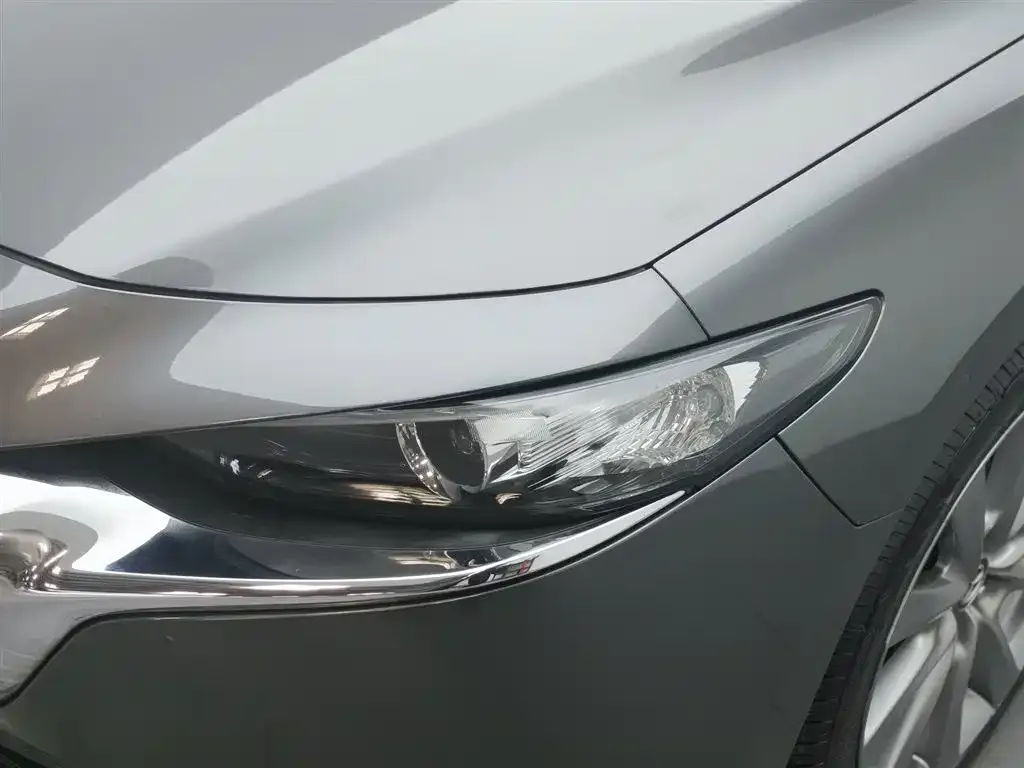 Mazda 3 Axela 2023 из CN, фото 5