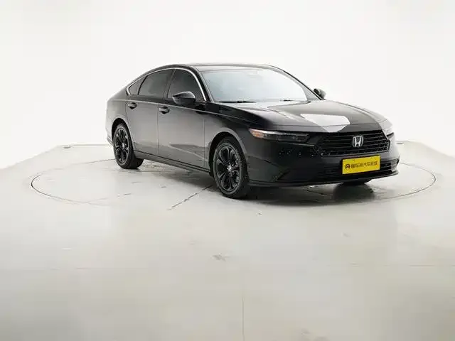 Honda Accord — фото 10