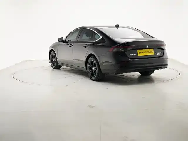 Honda Accord — фото 9