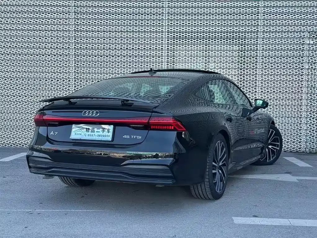 Audi A7 2024 из CN, фото 6