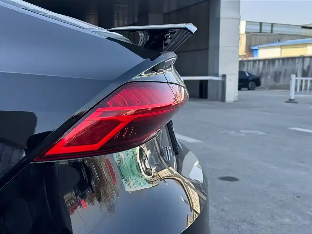 Audi A7 2024 из CN, фото 2