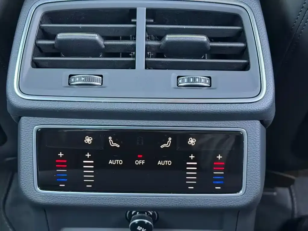 Audi A7 2024 из CN, фото 10