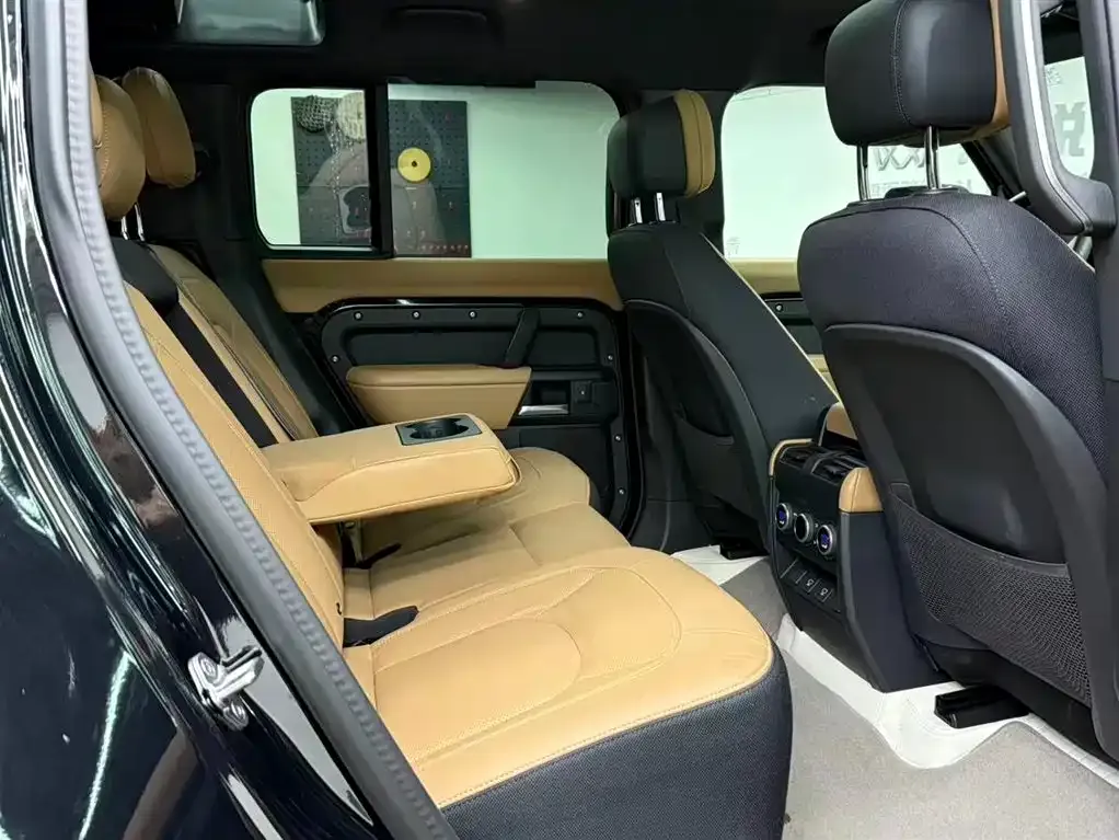 Land Rover Defender 2025 из CN, фото 5