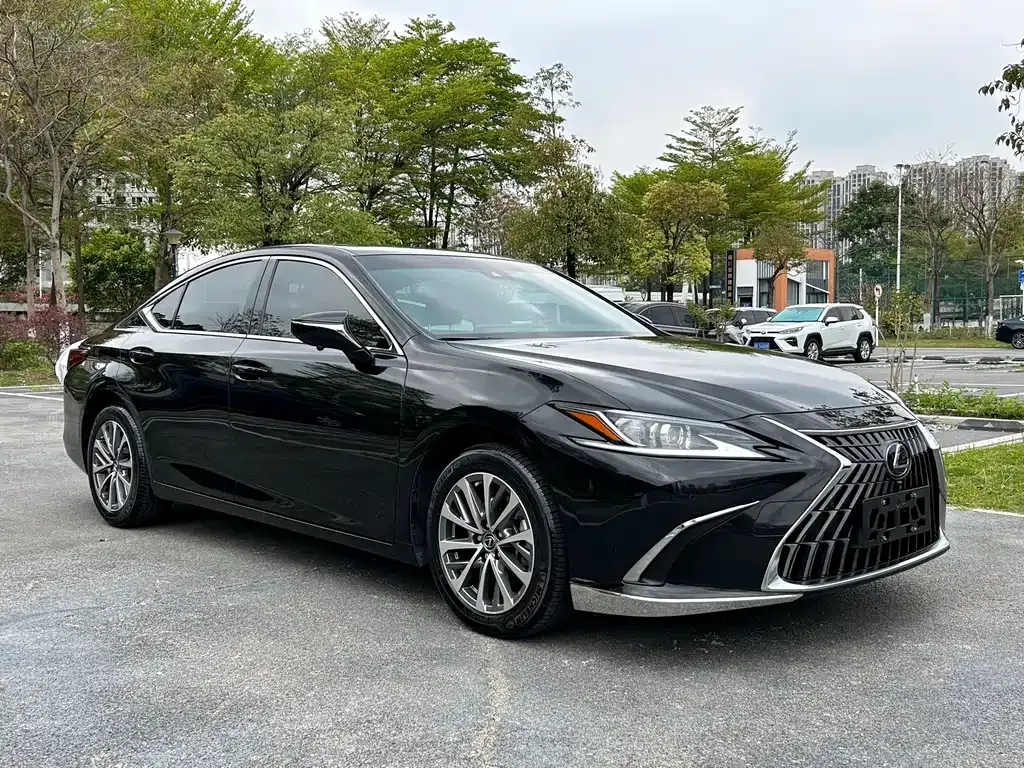 Lexus ES 2023 из CN, фото 9
