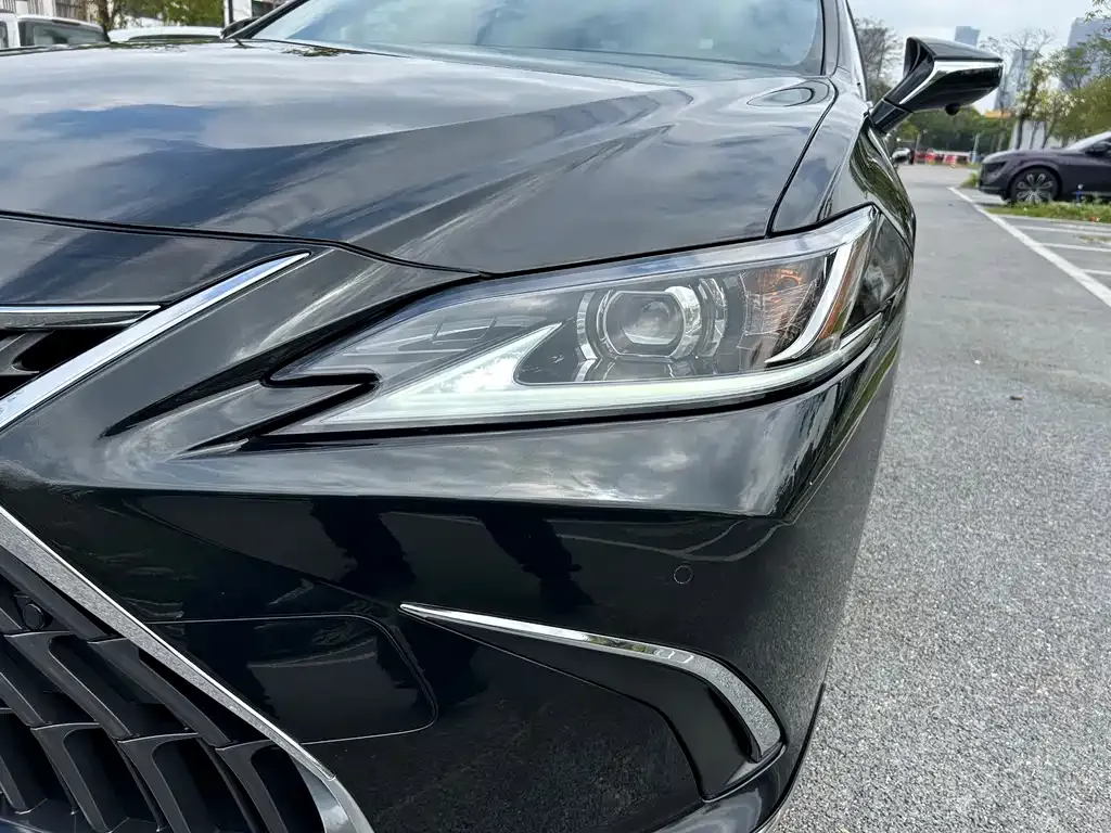 Lexus ES 2023 из CN, фото 3