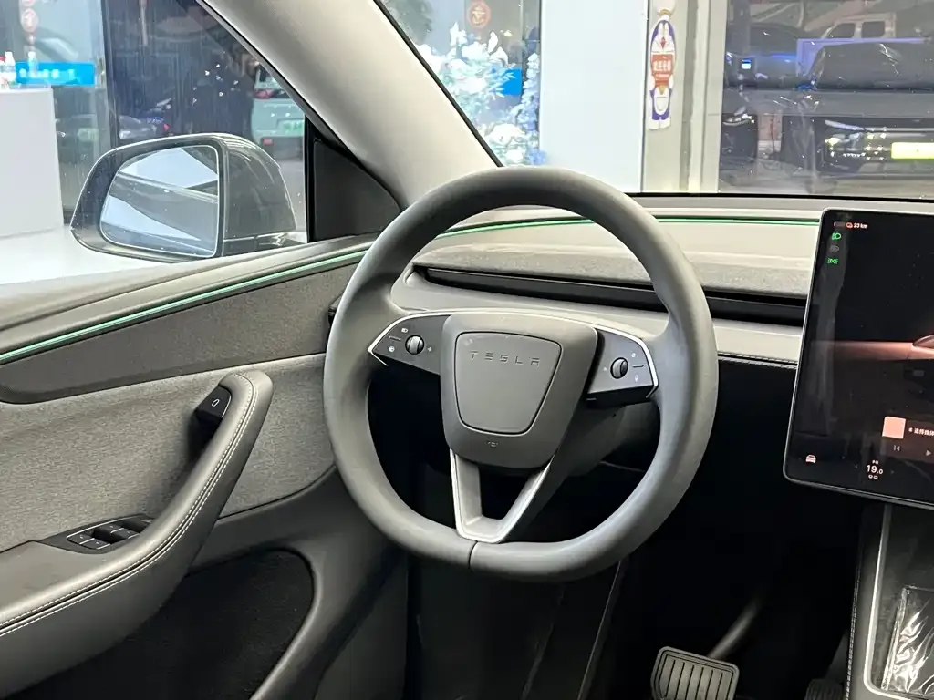 Tesla Model Y 2025 из CN, фото 10