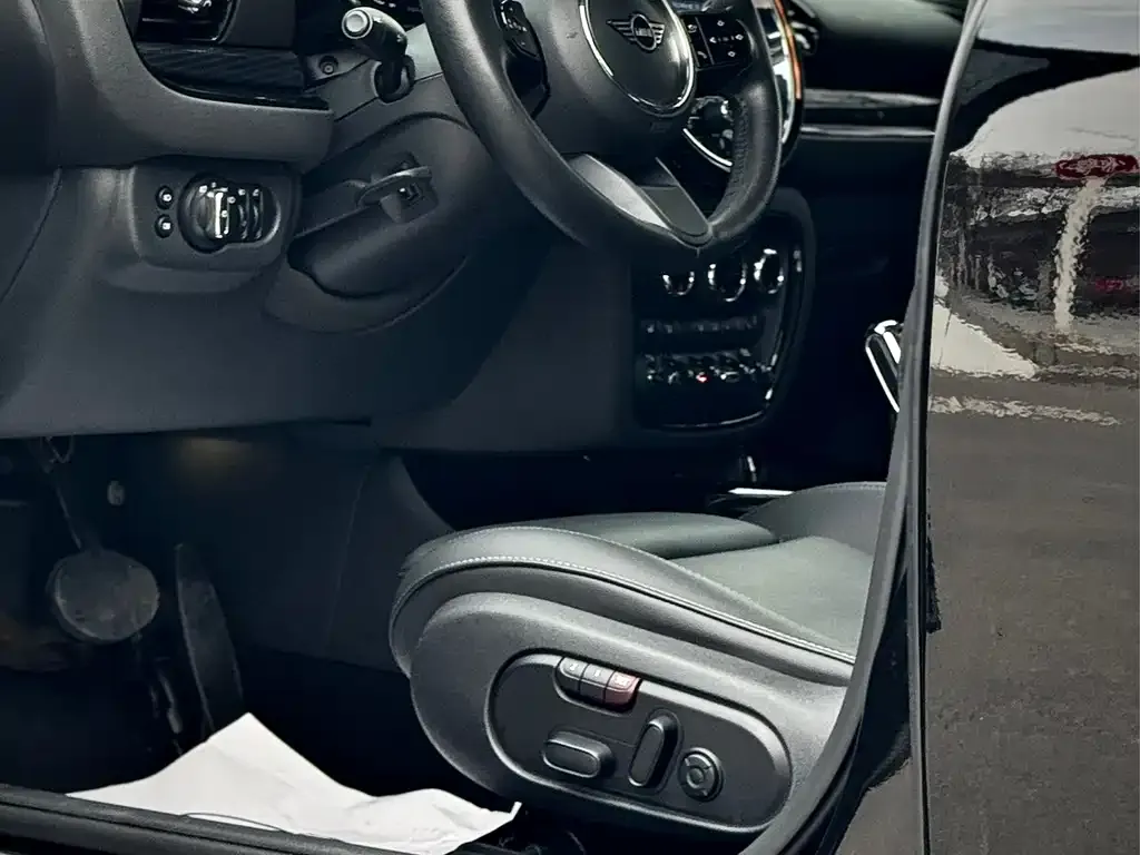 MINI Clubman 2021 из CN, фото 2