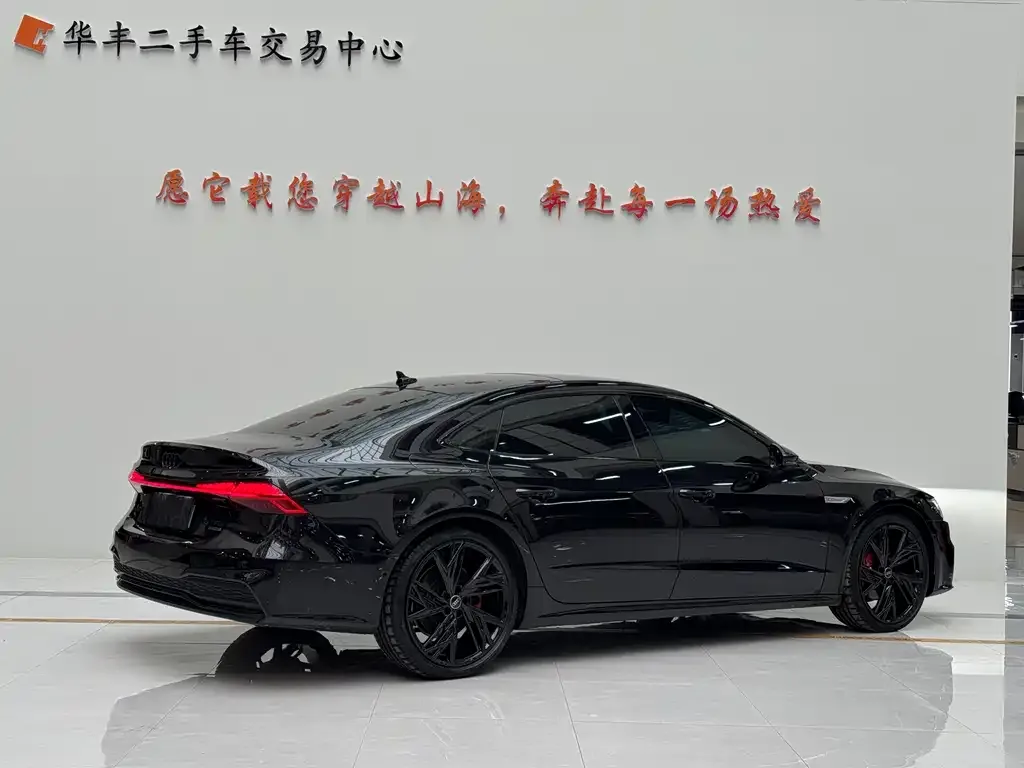 Audi A7L 2024 из CN, фото 4