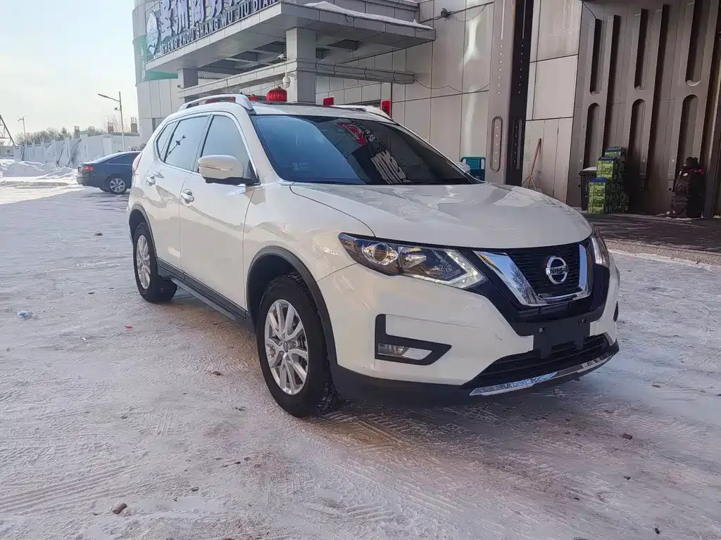 Nissan X-Trail — фото 2