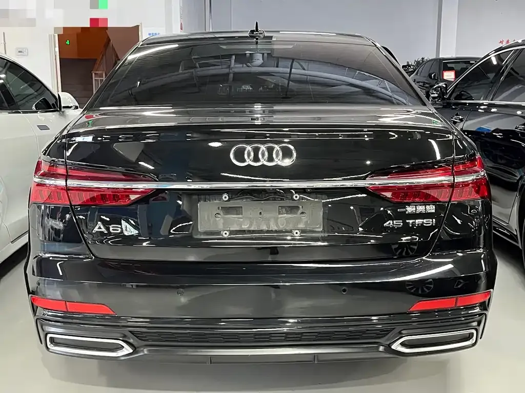Audi A6L — фото 8