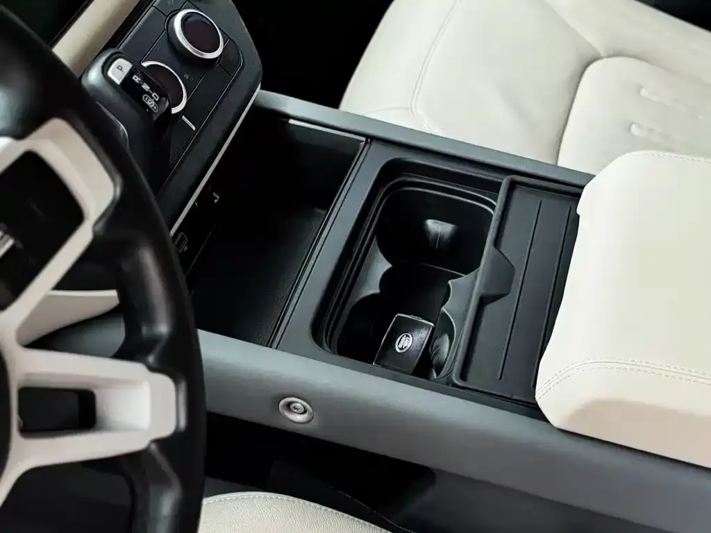 Land Rover Defender 2021 из CN, фото 2