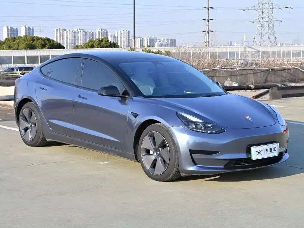 Tesla Model 3 — фото 9