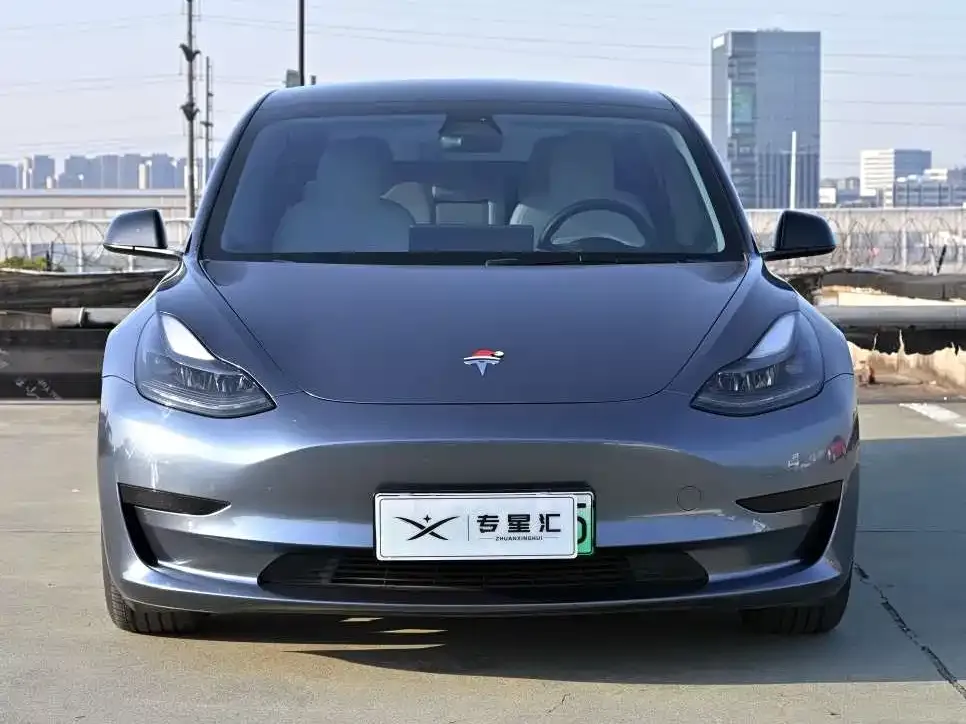 Tesla Model 3 — фото 4