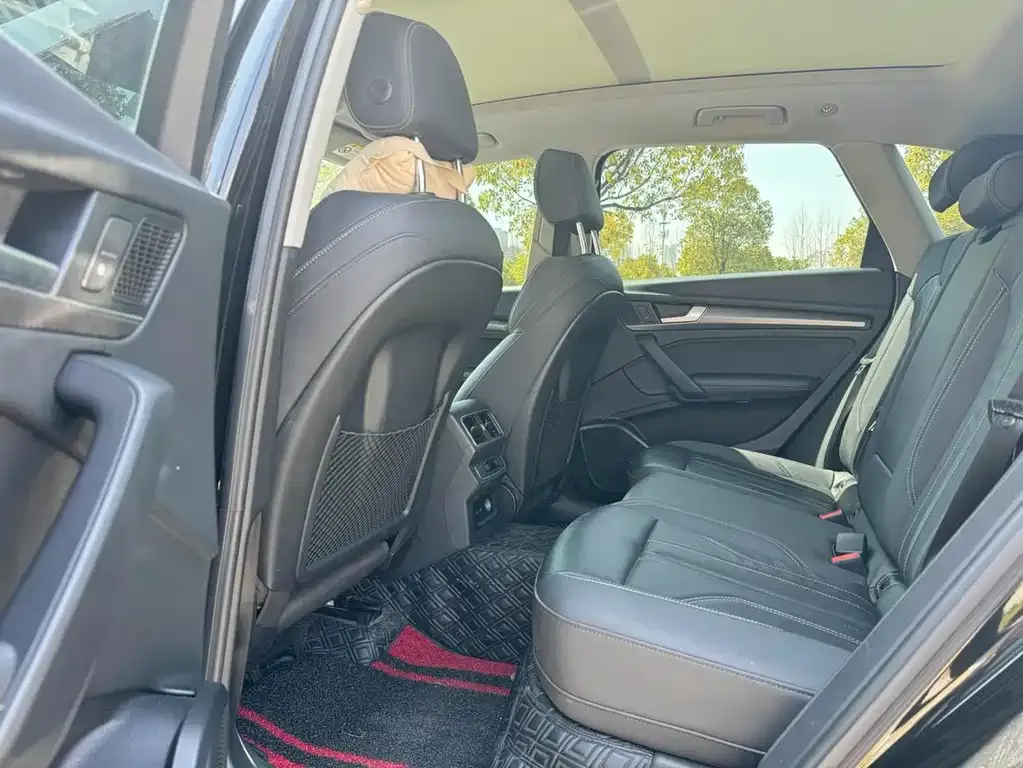 Audi Q5L 2021 из CN, фото 3