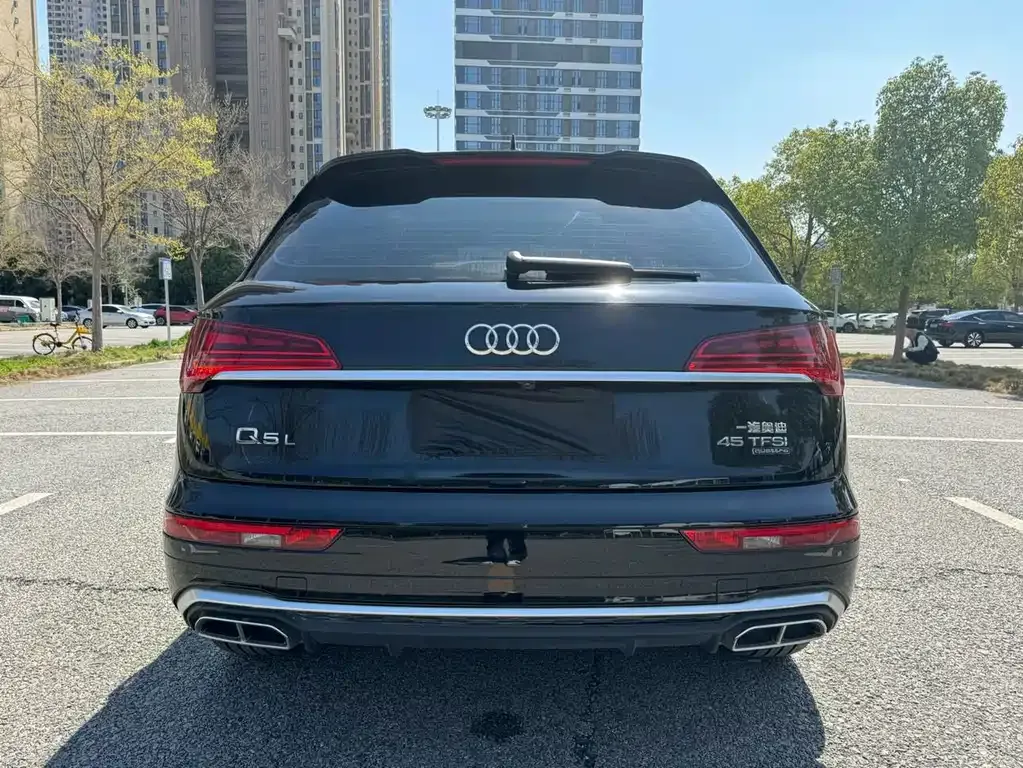 Audi Q5L 2021 из CN, фото 5