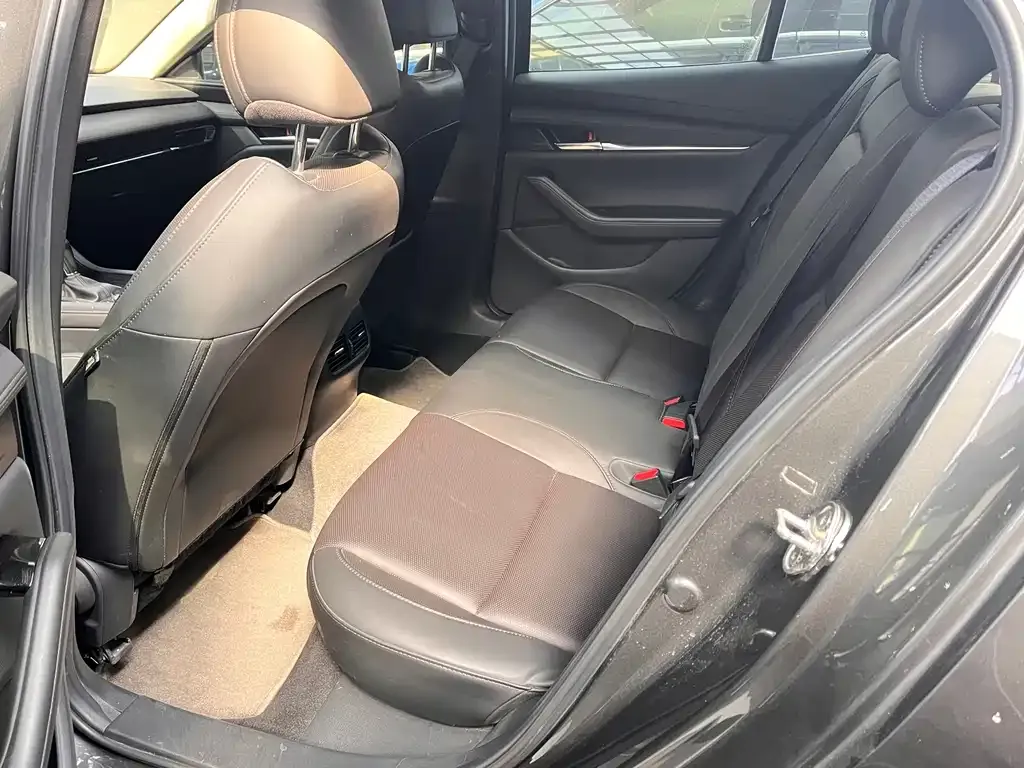 Mazda 3 Axela 2021 из CN, фото 4