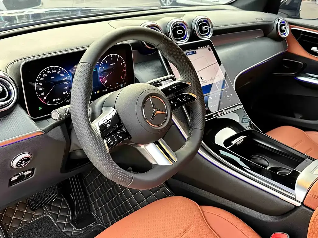 Mercedes-Benz GLC — фото 10