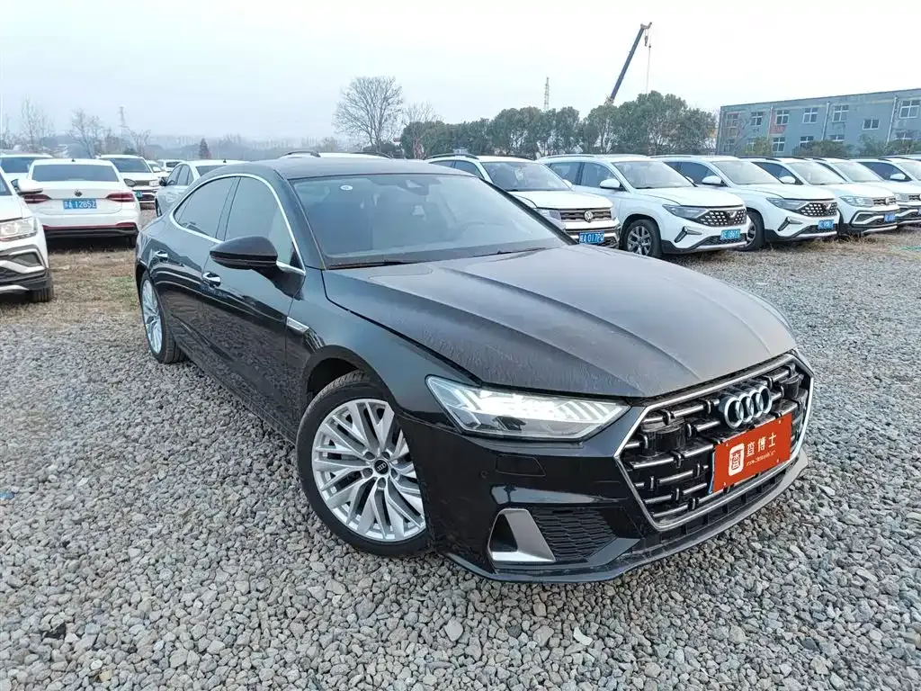 Audi A7L — фото 6