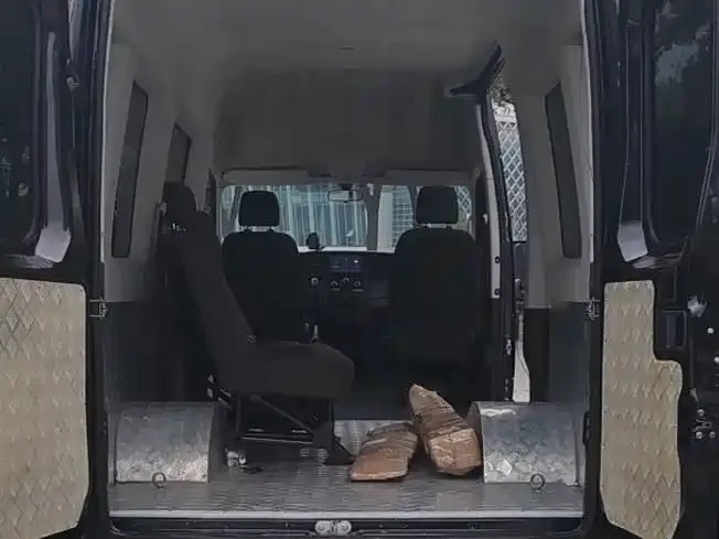 IVECO Ousheng 2022 из CN, фото 2