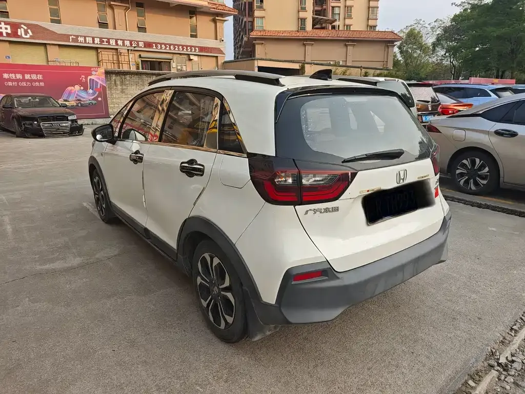 Honda Fit — фото 7