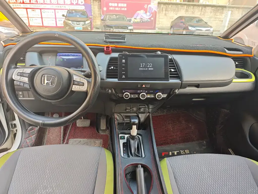 Honda Fit — фото 6
