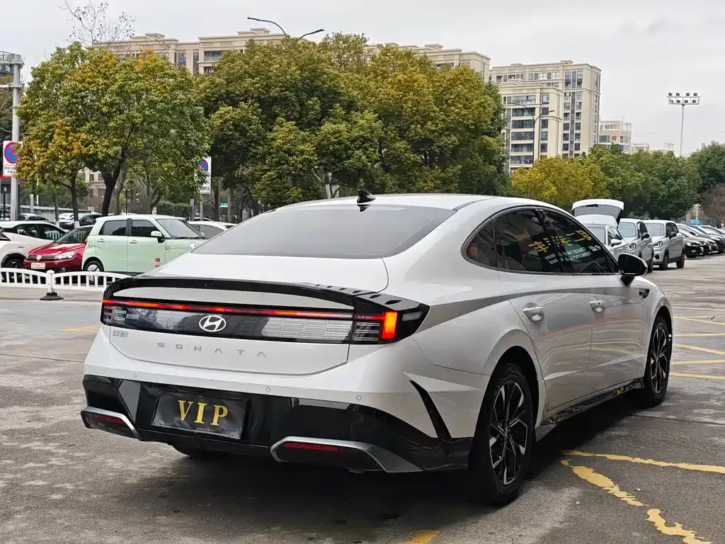 Hyundai Sonata 2024 из CN, фото 2