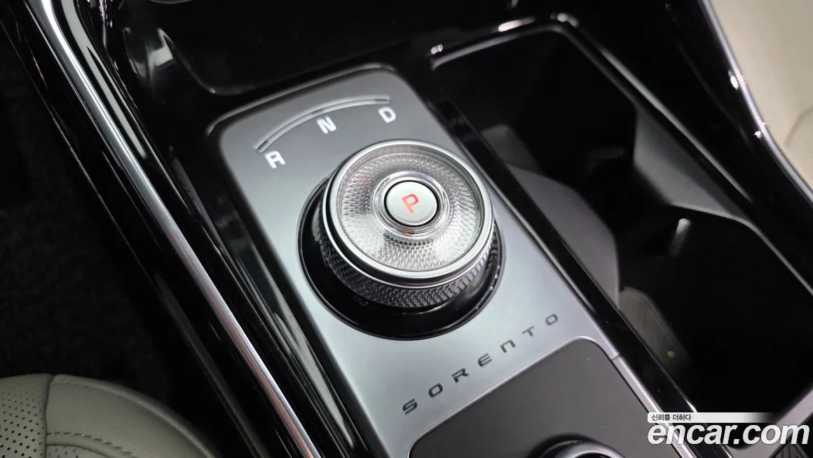 Kia Sorento — фото 6
