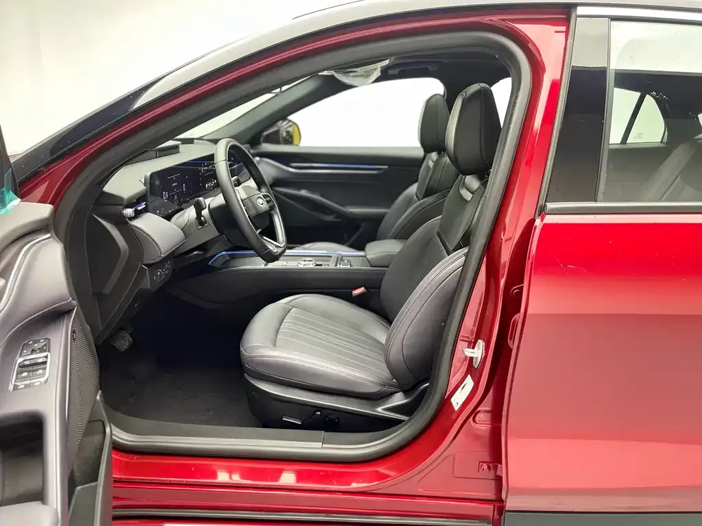 Ford Mondeo 2024 из CN, фото 3