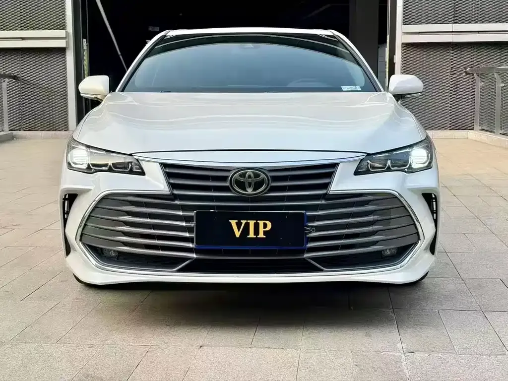 Toyota Avalon — фото 3