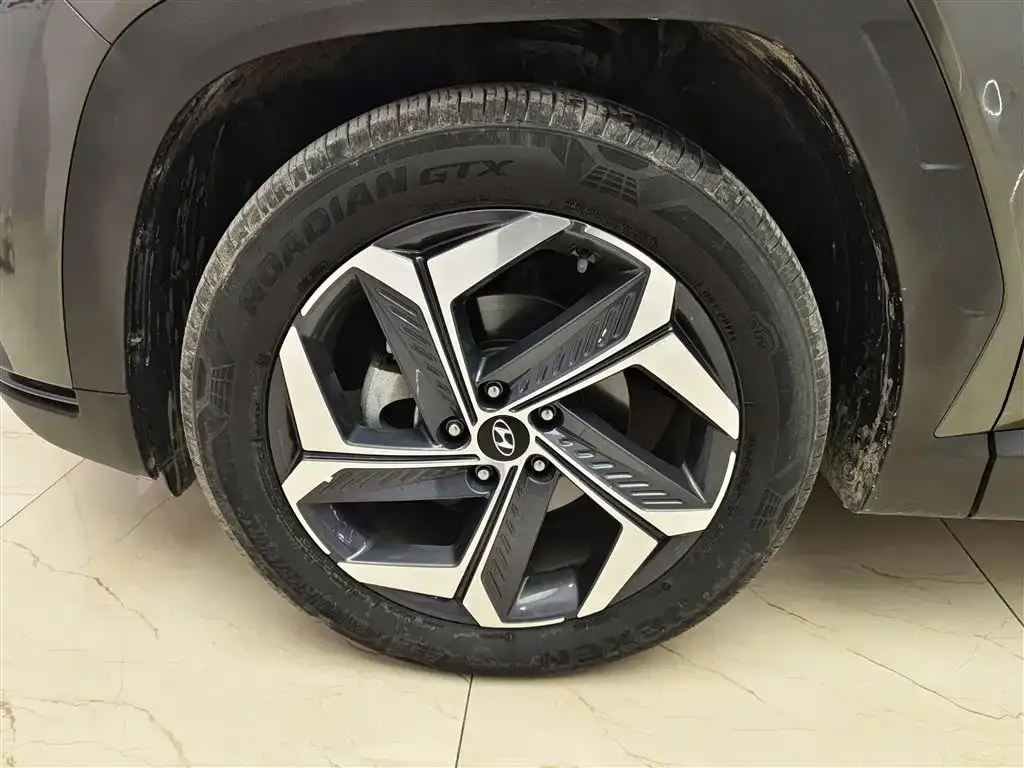Hyundai Tucson — фото 10