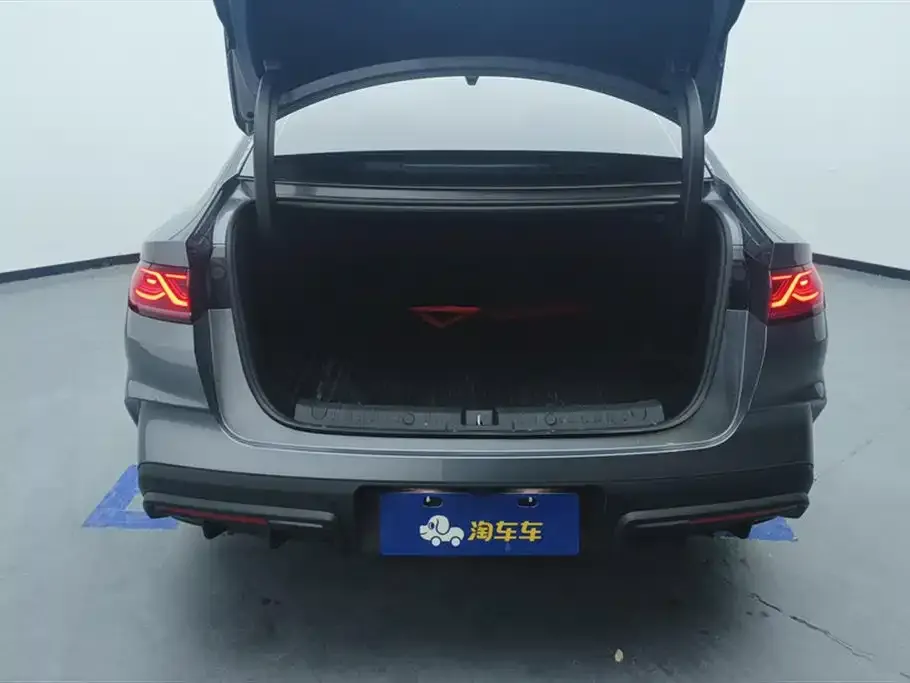BYD Qin L — фото 10