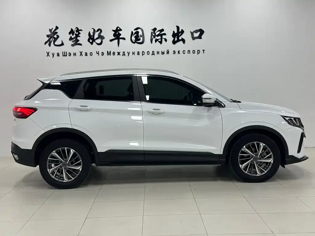 Geely Binyue 2022 из CN, фото 2