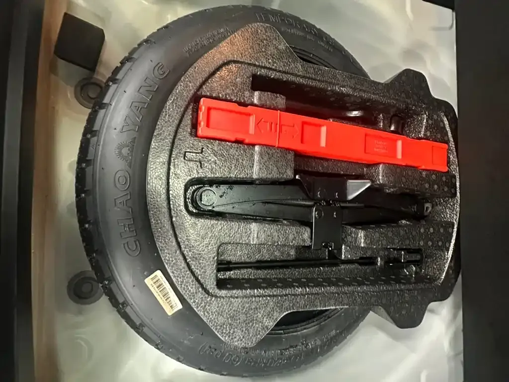 Geely Binyue 2022 из CN, фото 4