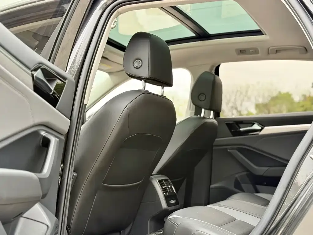 Volkswagen Sagitar 2021 из CN, фото 6