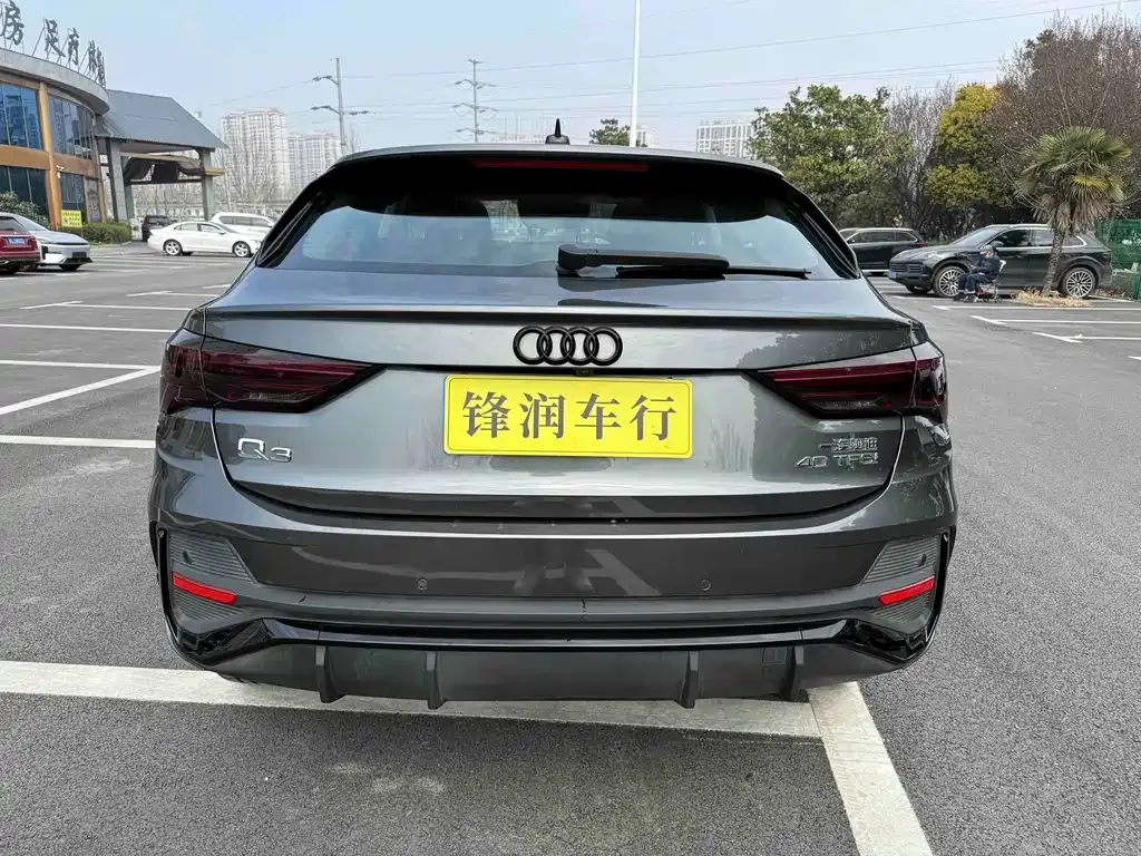 Audi Q3 Sportback — фото 6
