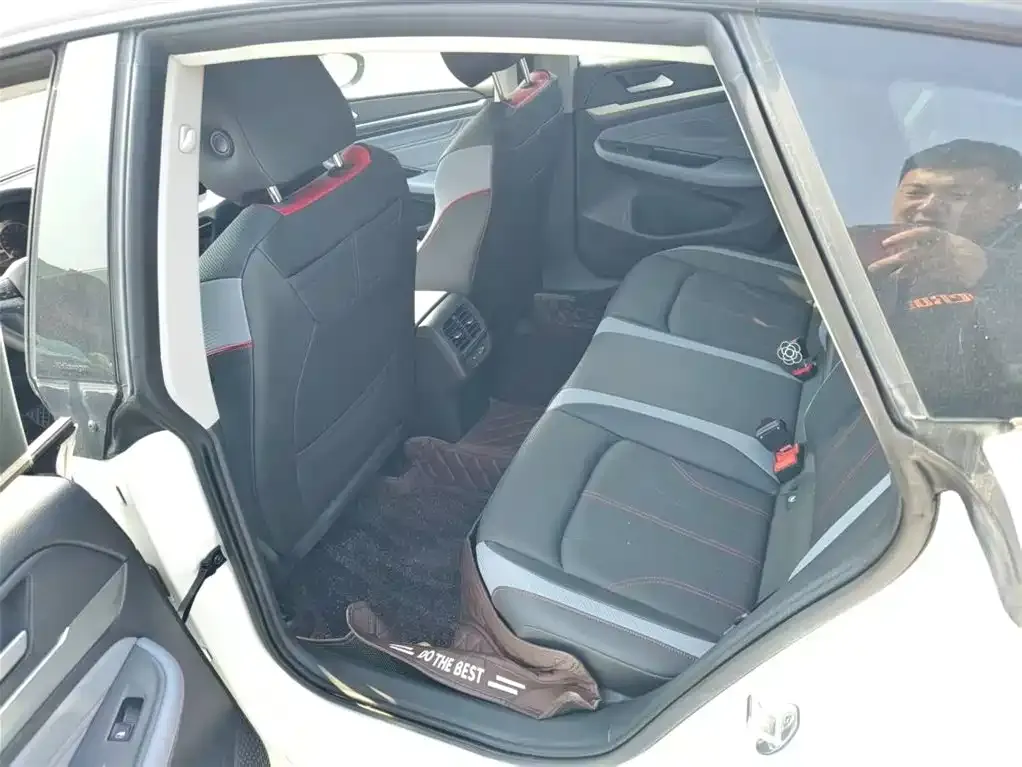 Volkswagen Lamando 2023 из CN, фото 2