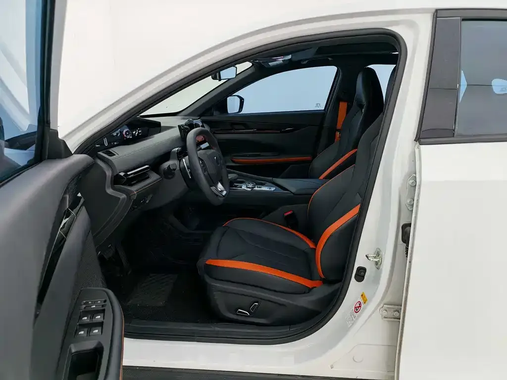 Changan UNI-V 2023 из CN, фото 9