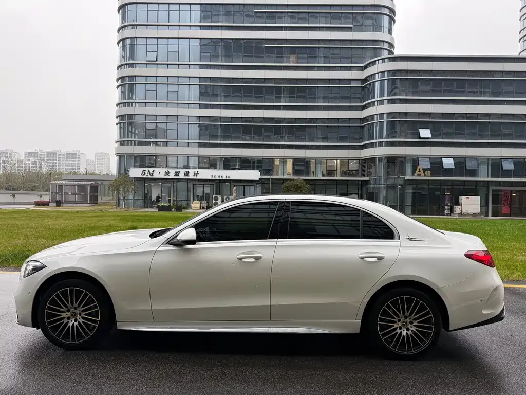 Mercedes-Benz C-Class 2024 из CN, фото 4