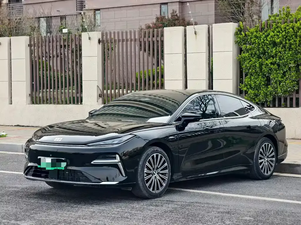 Geely Galaxy Xingyao 8