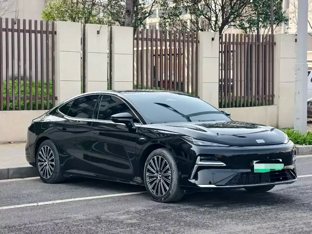 Geely Galaxy Xingyao 8 2025 из CN, фото 9
