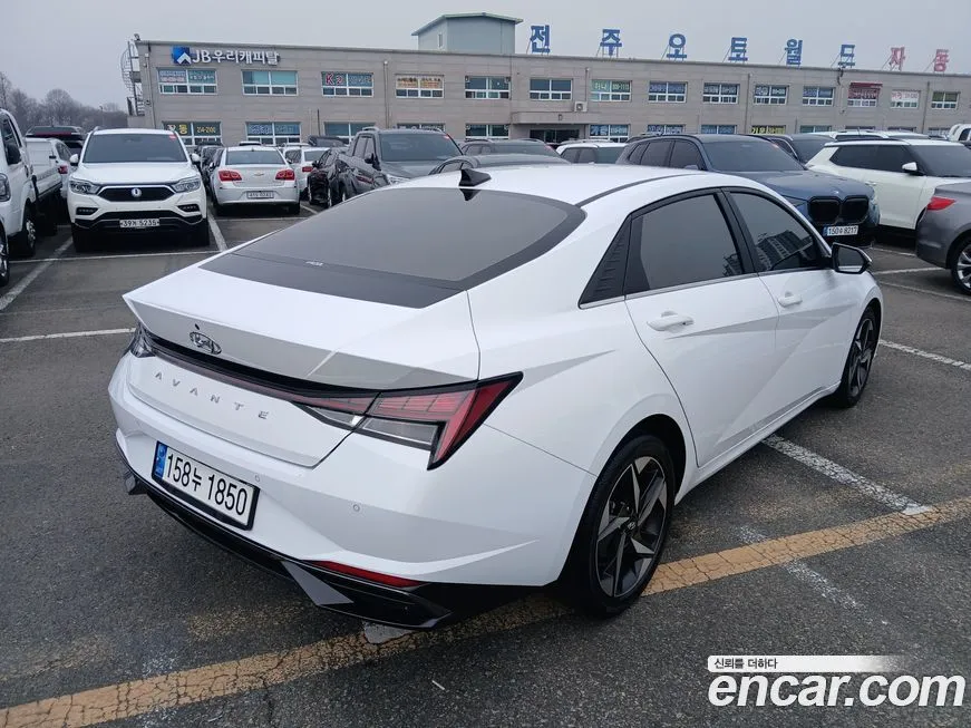 Hyundai AVANTE — фото 5