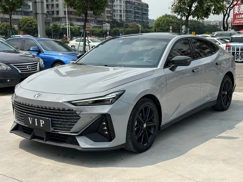 Changan UNI-V 2023 из CN, фото 1